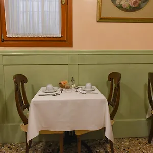 Palazzo Cendon Piano Antico Hotel Venedig
