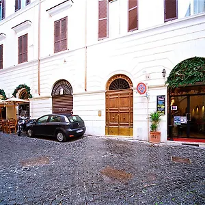  Apartment Vetrina Holidays Navona