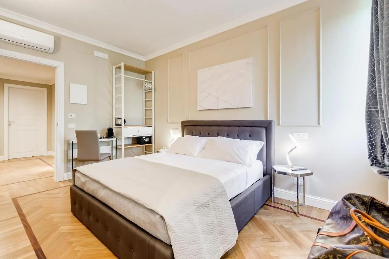 Mellini Palace Suites By Premium Suites Collection Rome Guest house